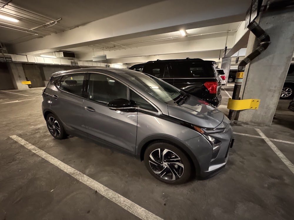 Customer service counters