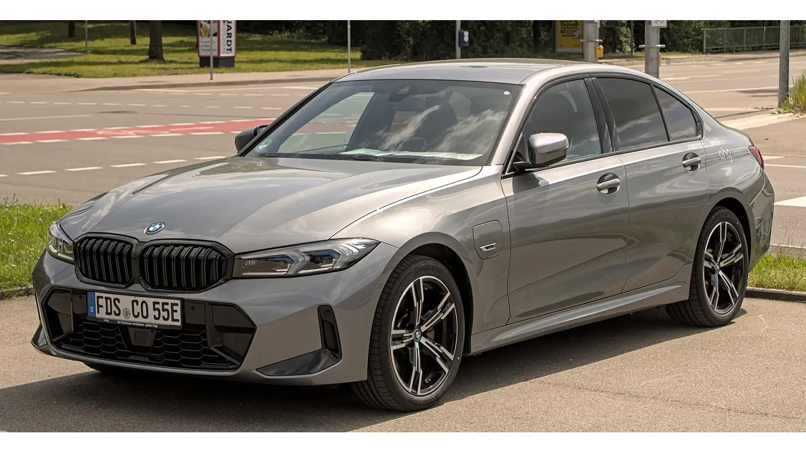 BMW 3 Series front three-quarter view — SeaTac CONRAC rental model gallery