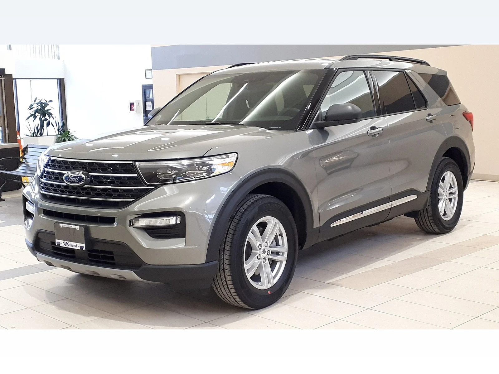 Ford Explorer front three-quarter view — SeaTac CONRAC rental model gallery