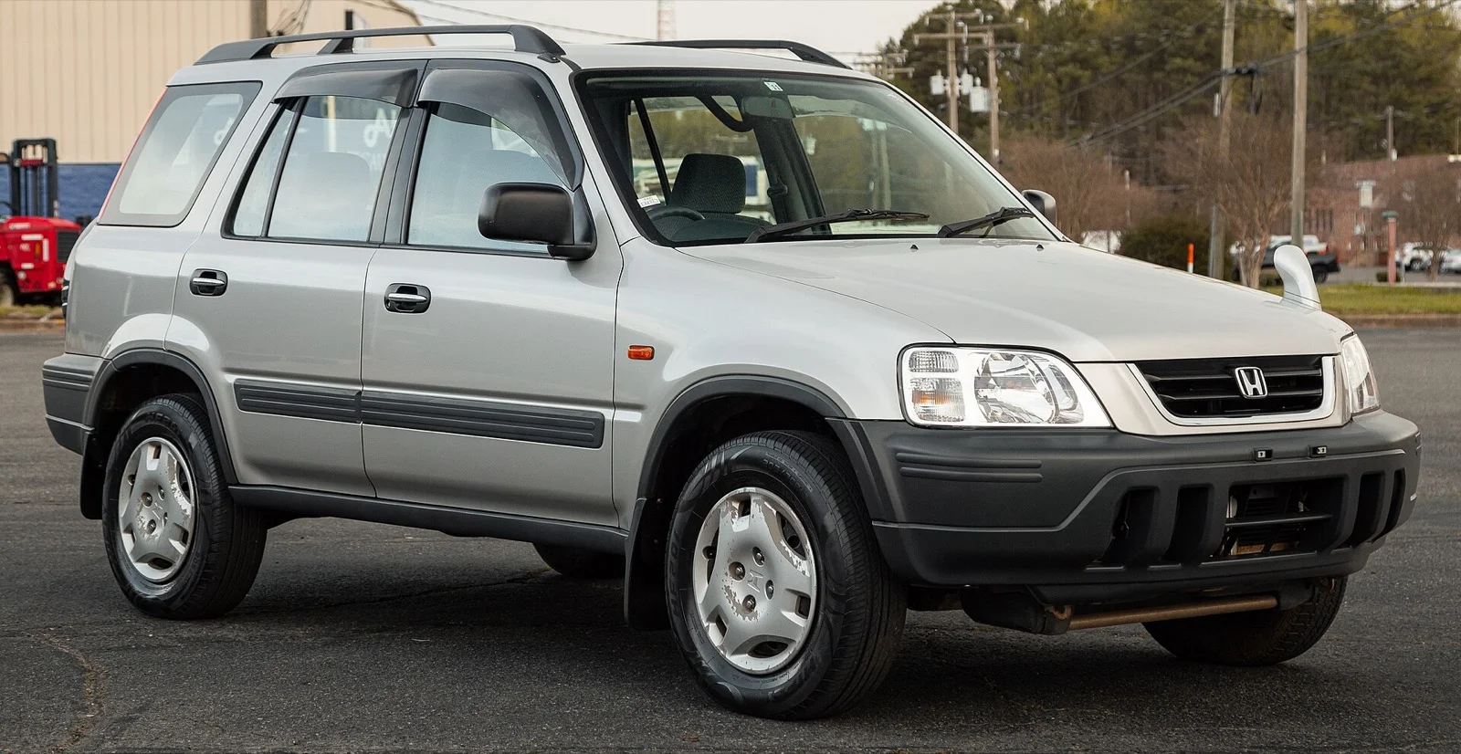 Honda CR-V front three-quarter view --- SeaTac CONRAC rental model gallery